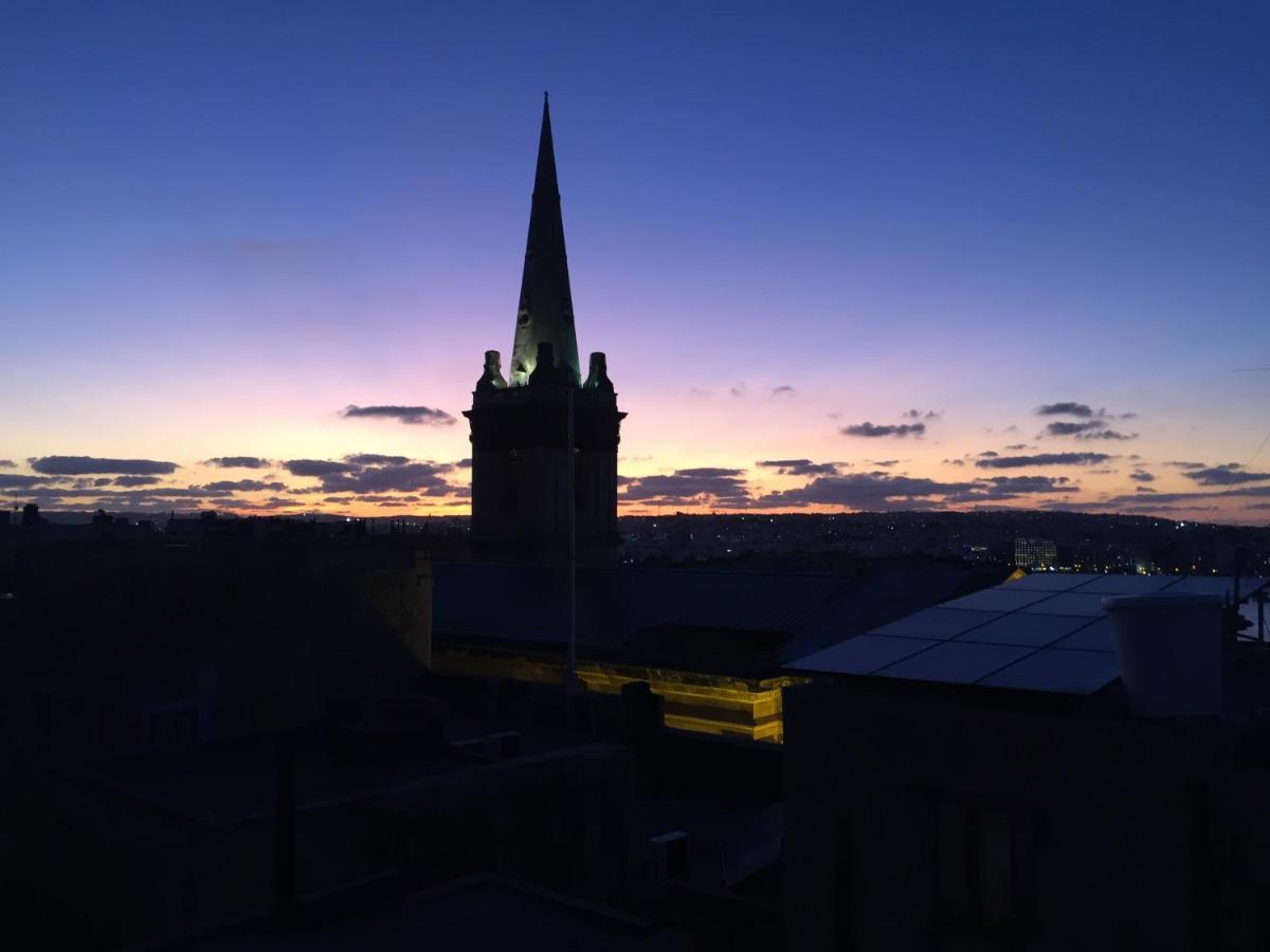 Sunrise Apartment Valletta Bagian luar foto